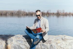 The Best Books to Read for Personal Growth in 2024